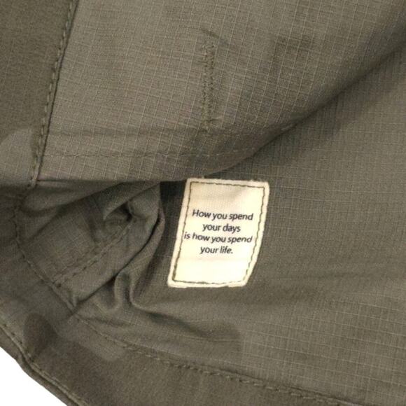 NWOT Vuori Womens Ripstop Jacket Camo Gorpcore Outdoor Button Up - Picture 7 of 7